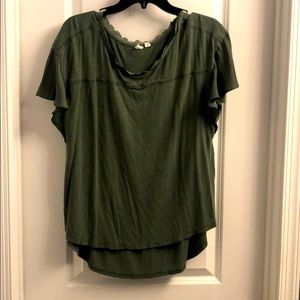 GAP Large Tall T shirt in army green